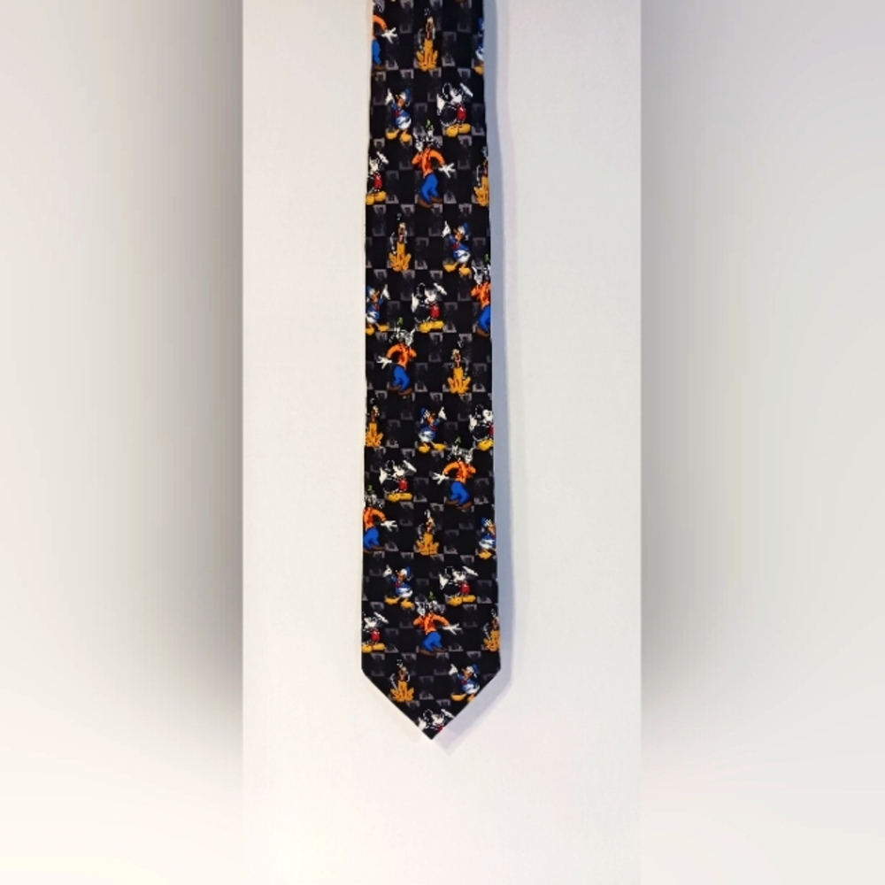 Mickey Unlimited Tie Disney‎ Goofy Donald Mickey